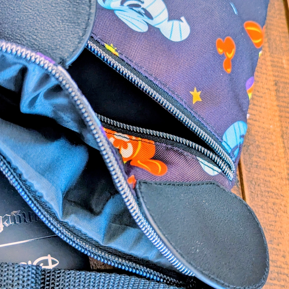 Loungefly Disney Mickey Mouse & Minnie Mouse Halloween Passport Crossbody Bag - Picture 6 of 8